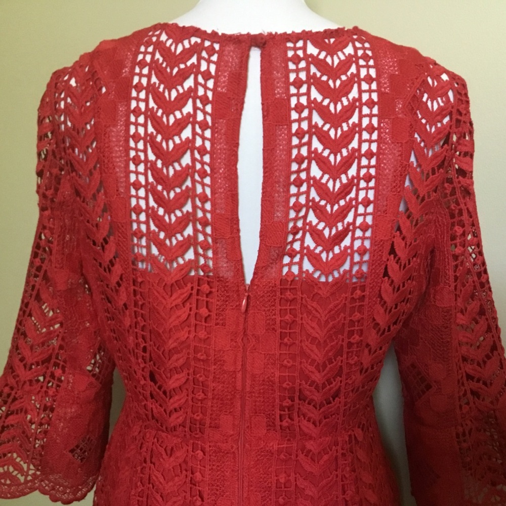 NWT $139 GIANNI BINI red lace flare sleeve dress 6 - Picture 6 of 8